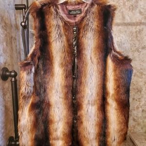 Fox faux fur twist hook vest